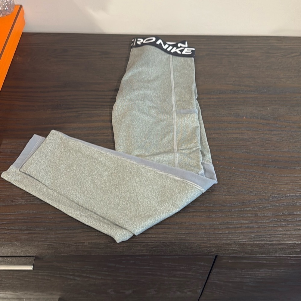 Nike Pro leggings - Picture 3 of 6